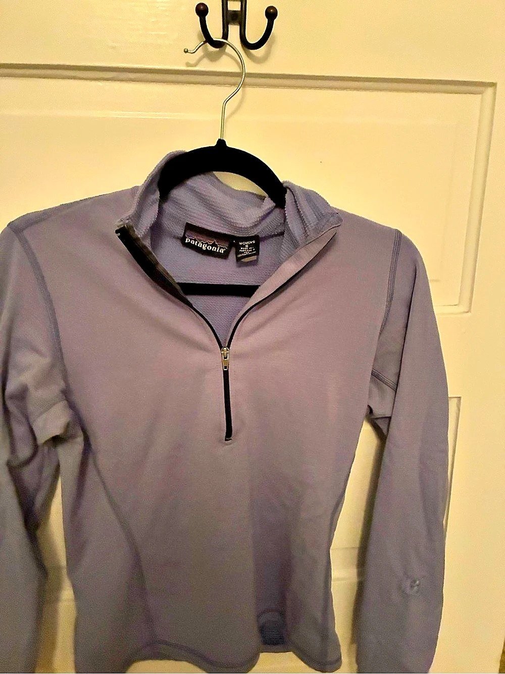Patagonia Women's Half-Zip Pullover Purple Small